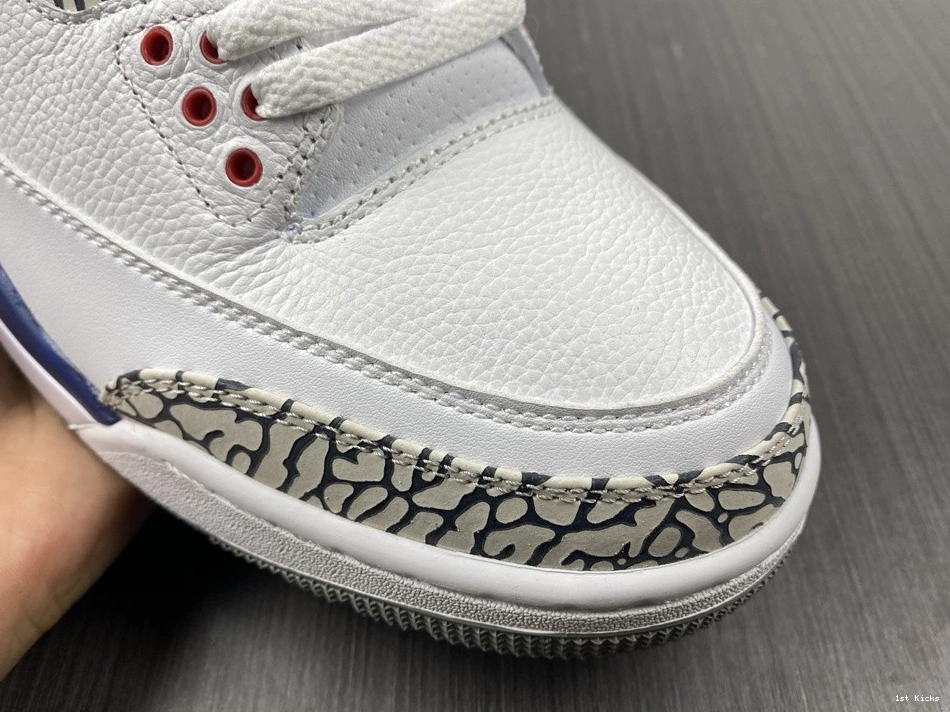 Jordan True Blue  (2016)  3 Retro 854262-106 0413